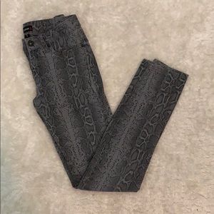 CANDY COUTURE Snake skin jeans